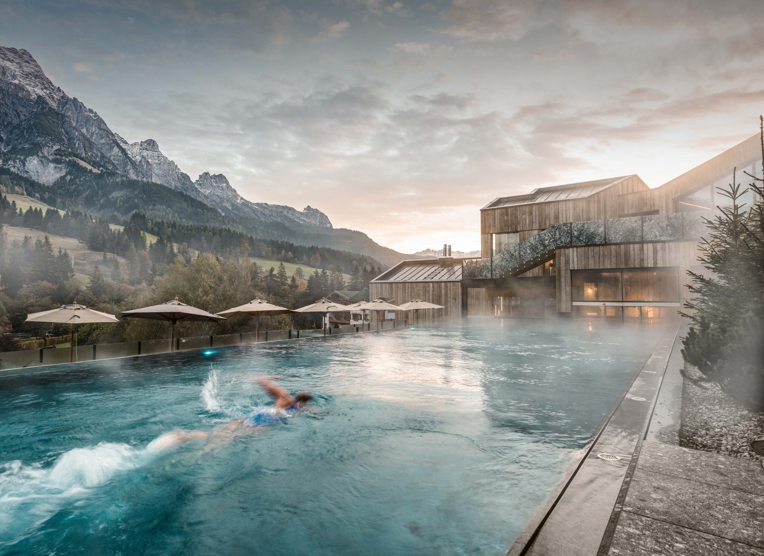 Pool und Energietechnik vom Planungsbüro Lusser beim Forsthofgut. Pool und Energietechnik vom Planungsbüro Lusser beim Forsthofgut.