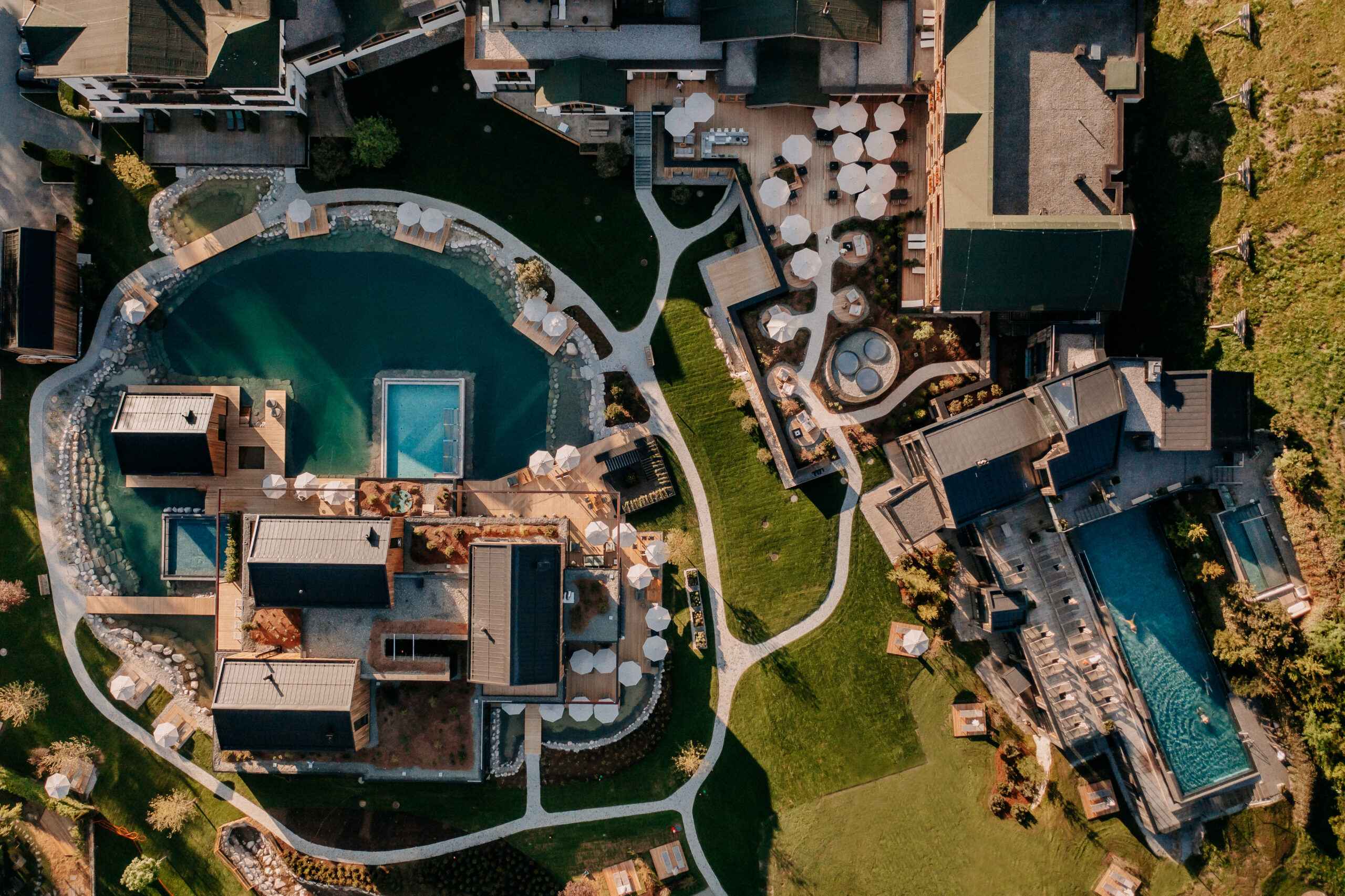 Das Forsthofgut in Leogang geplant vom Planungsbüro Lusser - Planung für Heizung, Kühlung, Lüftung und Sanitär. Das Forsthofgut in Leogang geplant vom Planungsbüro Lusser - Planung für Heizung, Kühlung, Lüftung und Sanitär.